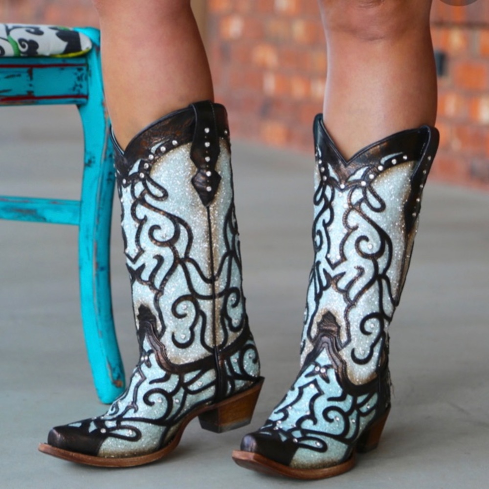 🎉 FLASH SALE 🎉 Corral tall glitter boots 6.5